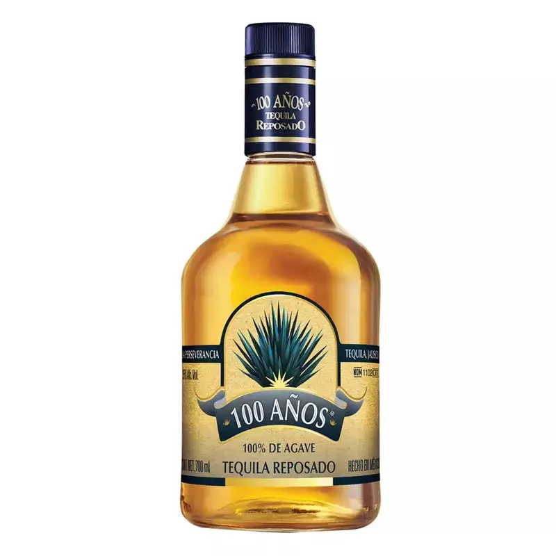 Tequila 100 Años Añejo 700 ml. 1 Tequila 100 Años Añejo 700 ml.