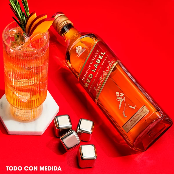 Whisky Johnnie Walker Red Label 700 ml. 2 Whisky Johnnie Walker Red Label 700 ml.