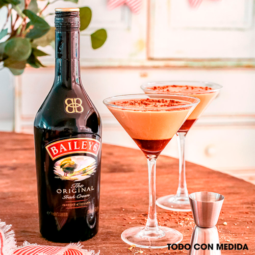 Crema De Whisky Baileys 700 ml. PERFECT SERVE