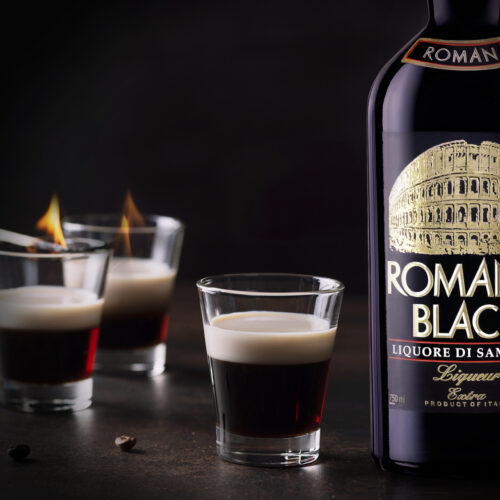 Licor Sambuca Romana Black 750 ml.
