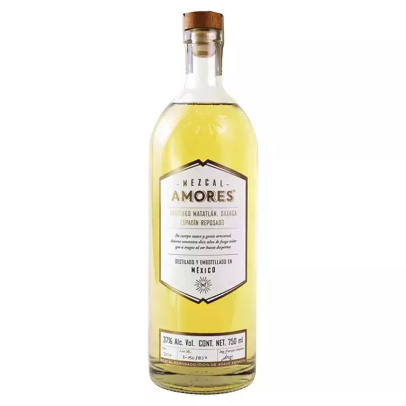 Mezcal Amores Reposado 750 ml. 1 Mezcal Amores Reposado 750 ml.