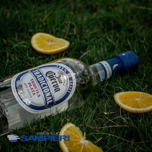 Tequila Cuervo Tradicional Plata 695 ml.