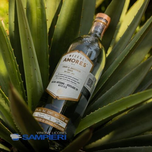 Mezcal Amores Espadin 750 ml. 3 Mezcal Amores Espadin 750 ml.