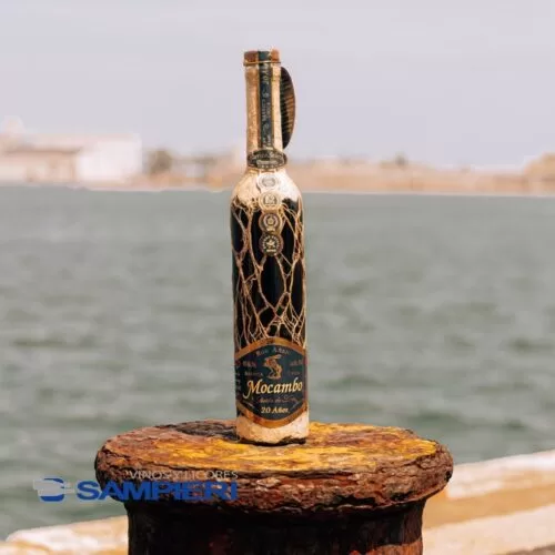 Ron Mocambo Añejo 20 Años Arte 500 ml.