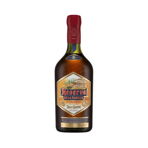 Tequila Reserva De La Familia Extra Añejo 750 ml. Alejandra Venegas 3 Tequila Reserva De La Familia Extra Añejo 750 ml.
