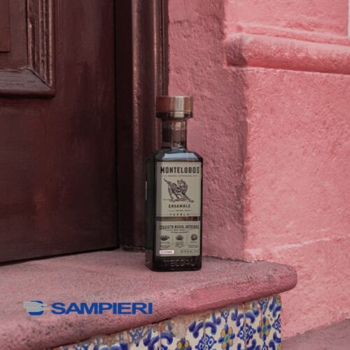 Mezcal Montelobos Ensamble 750 ml. + Votivo 5 Mezcal Montelobos Ensamble 750 ml.