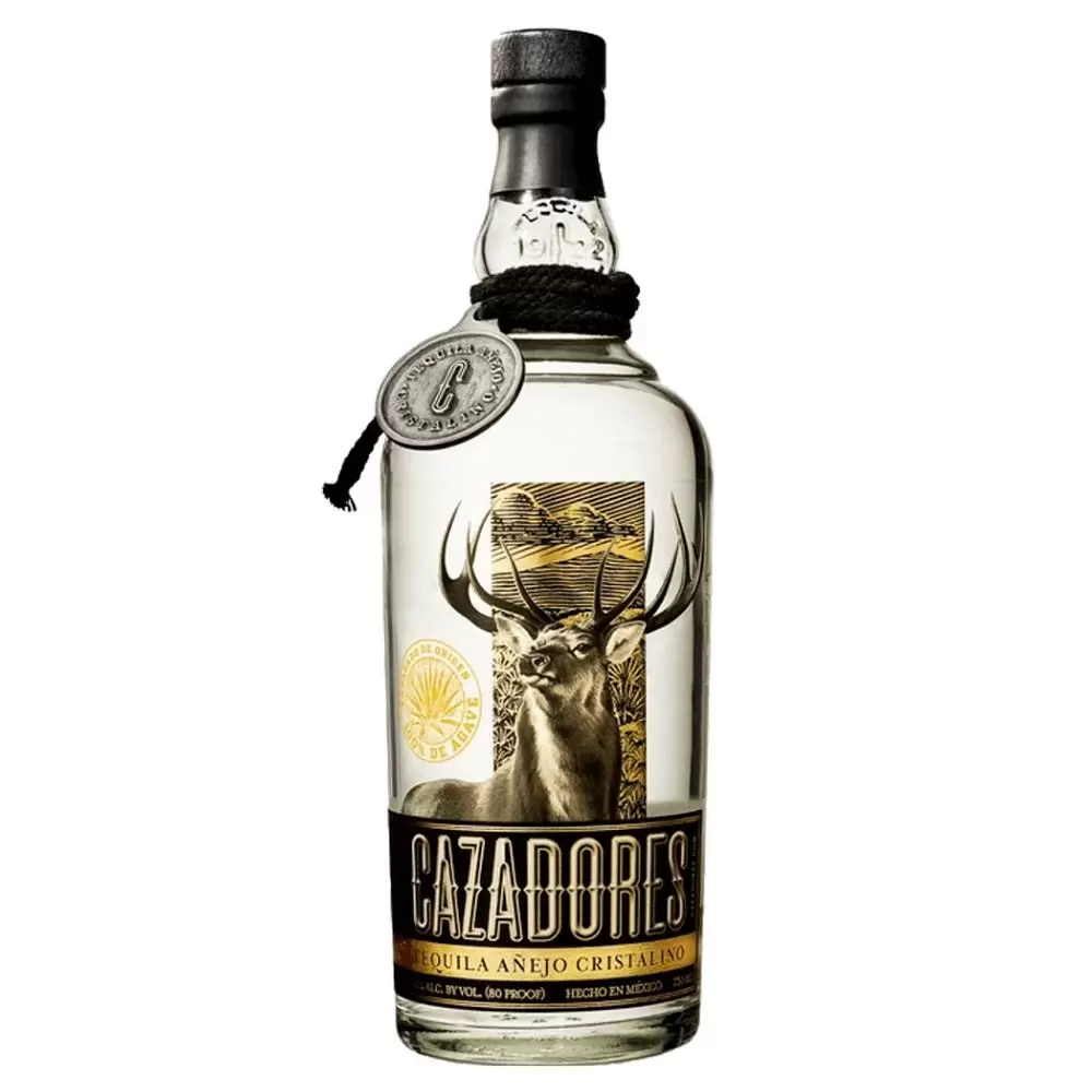 Tequila Cazadores Añejo Cristalino 750 ml. 1 Tequila Cazadores Añejo Cristalino 750 ml.