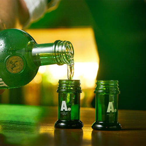 VODKA ABSOLUT EXTRAKT 700 ml.+ 2 SHOTS