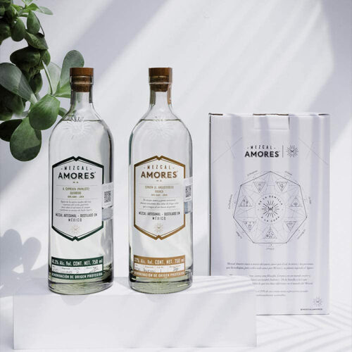 Mezcal Amores Espadin Joven 750 ml. + Cupreata 750 ml. 7 MEZCAL AMORES ESPADIN JOVEN 750 ml. + CUPREATA 750 ml.