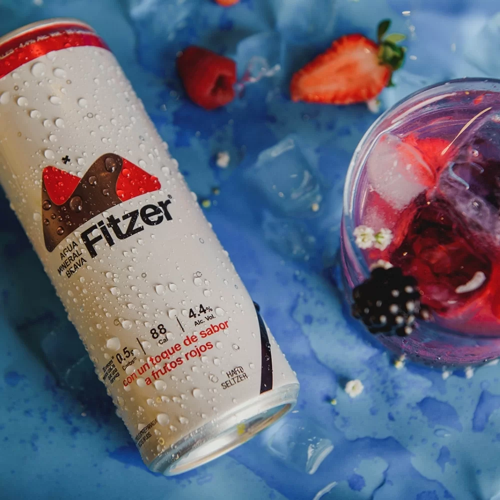Fitzer Hard Seltzer Frutos Rojos 355 ml. 2 Fitzer Hard Seltzer Frutos Rojos 355 ml.